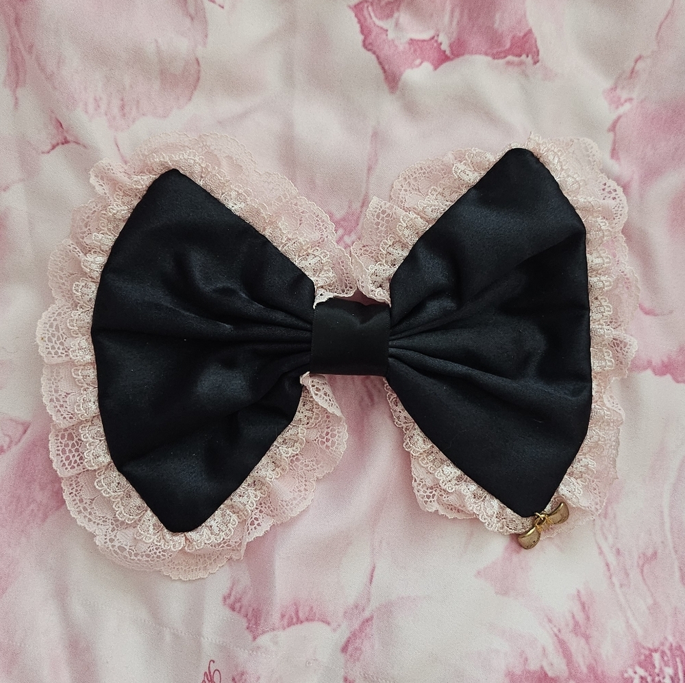Ma*rs Princess Melody Agejo Gyaru Sweet Lolita Oversized Pink And Black Barette